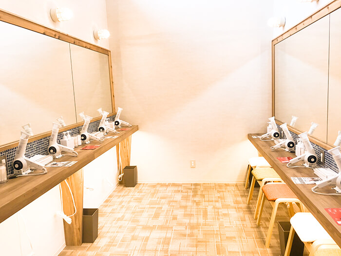 ホットヨガスタジオ loIve（ロイブ） イオンタウン水島店の写真 1