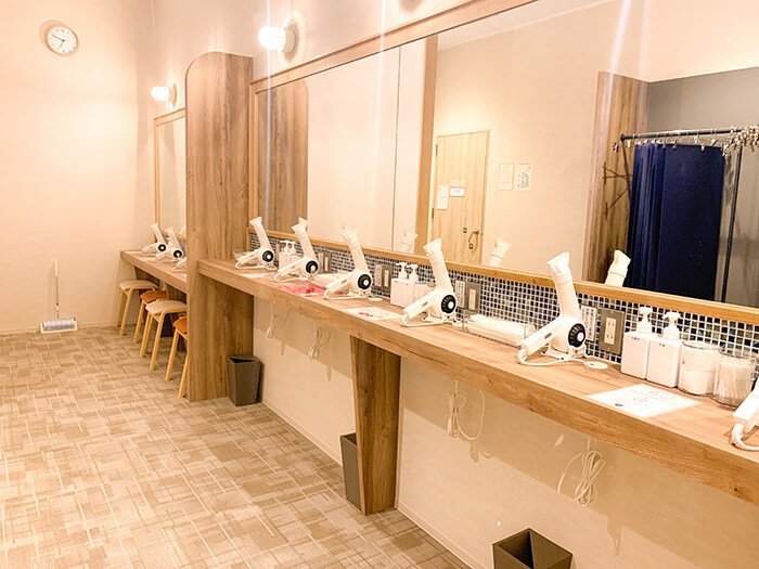 ホットヨガスタジオ loIve（ロイブ） フレスポ鳥栖店の写真 8