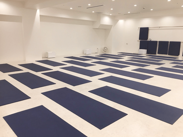 ホットヨガスタジオ loIve（ロイブ） 池袋店の写真 2