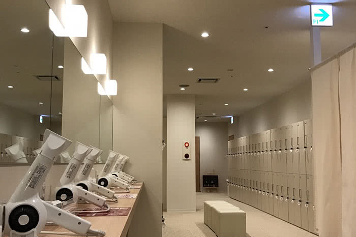 ホットヨガスタジオ loIve（ロイブ） 金沢店（森本）の写真 1