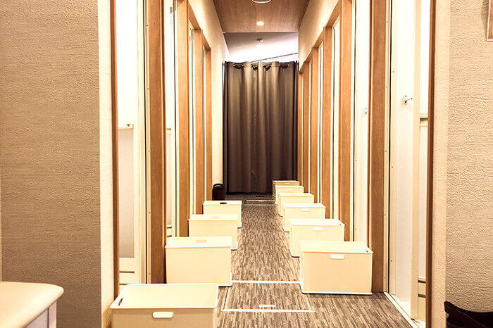 ホットヨガスタジオ loIve（ロイブ） 神戸三宮店の写真 1