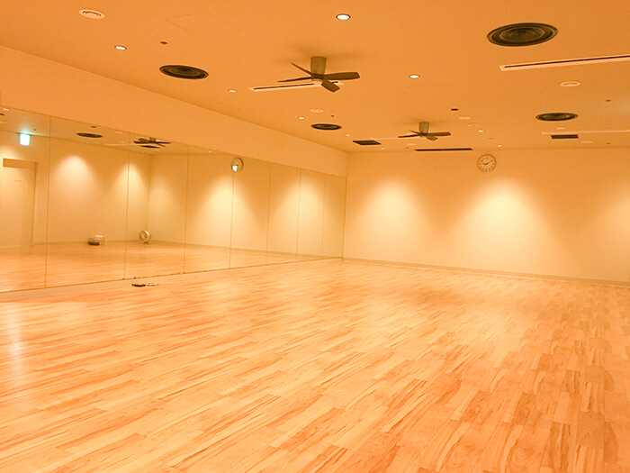 ホットヨガスタジオ loIve（ロイブ） 梅田店（NU茶屋町）の写真 6