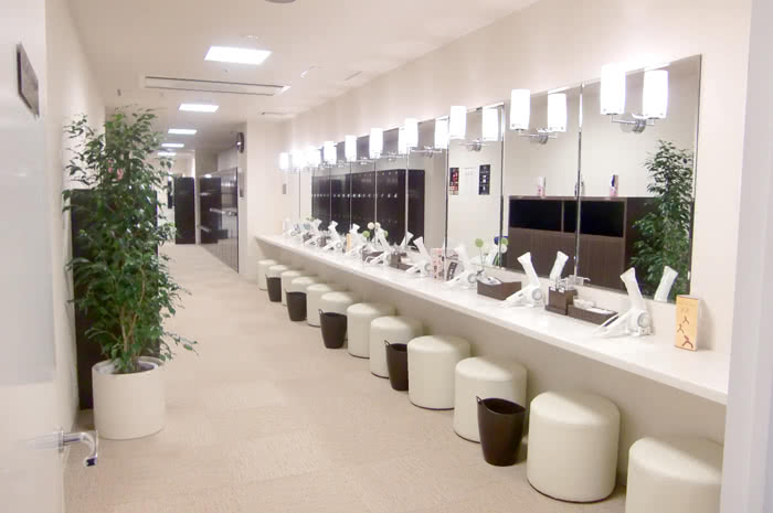 ホットヨガスタジオ loIve（ロイブ） 仙台店の写真 2