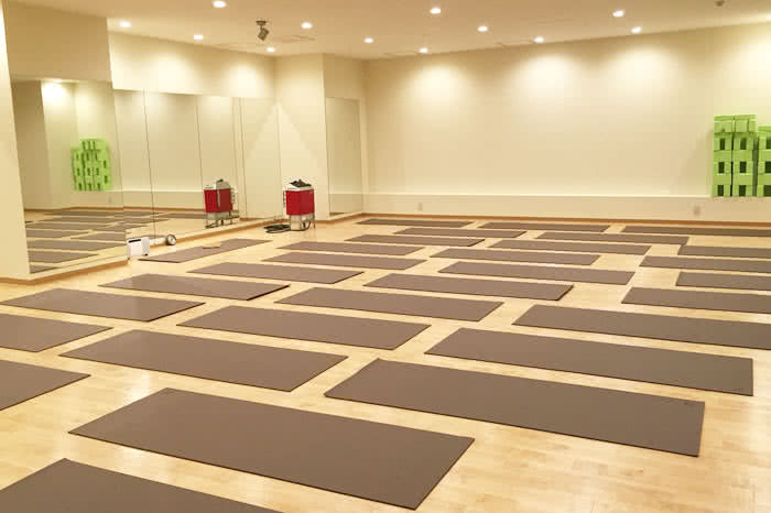 ホットヨガスタジオ loIve（ロイブ） 高槻店の写真 1